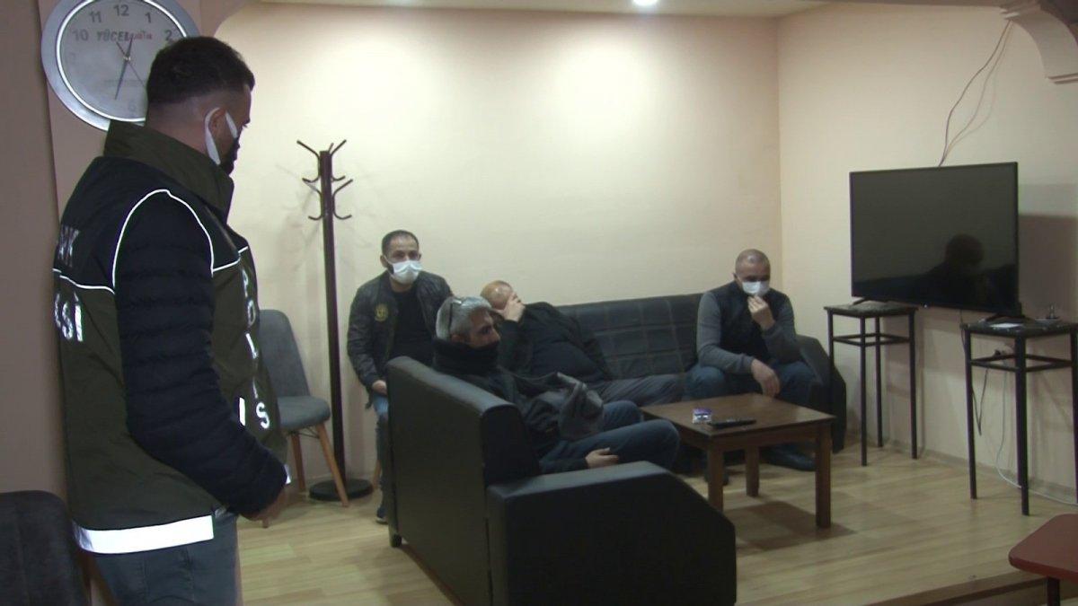 İstanbul'da kumar baskını: Canımız sıkkın, hastalığımı konuşuyorduk