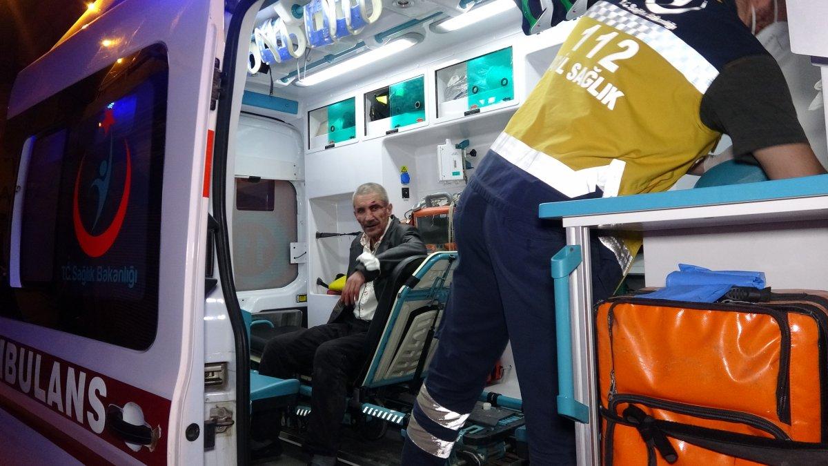 Bursa'da engelli kardeşini bıçaklayan ağabey, sigara içti