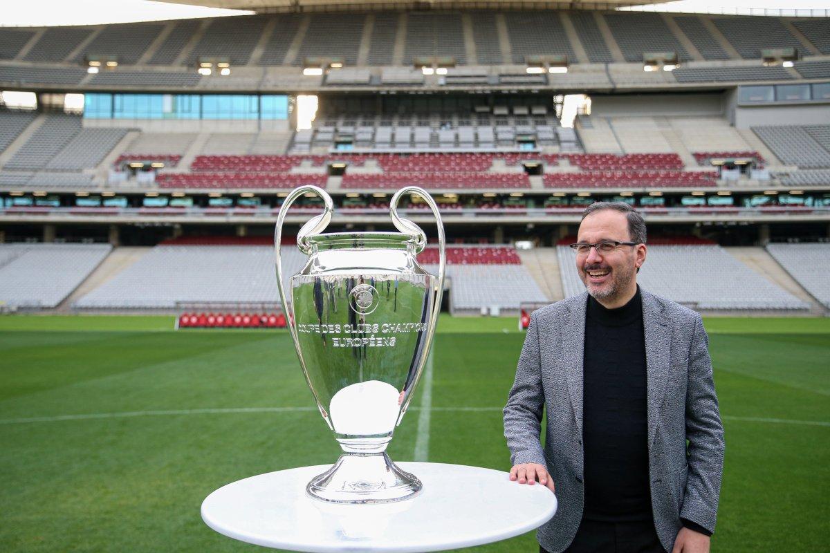 Bakan Kasapoğlu: Şampiyonlar Ligi Finali'ne hazırız