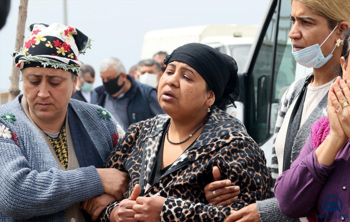 İzmir'de yangında ölen minik Bulut'a veda