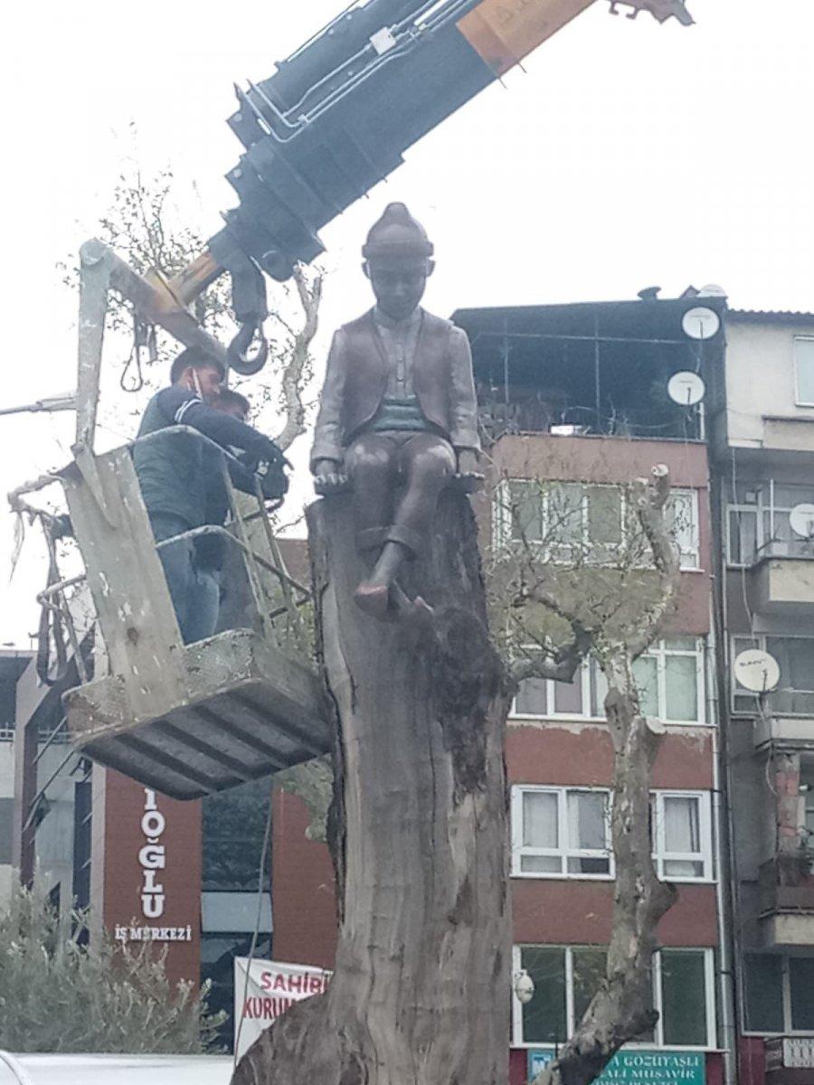 CHP’li Gemlik Belediyesi’nden Keloğlan heykeli