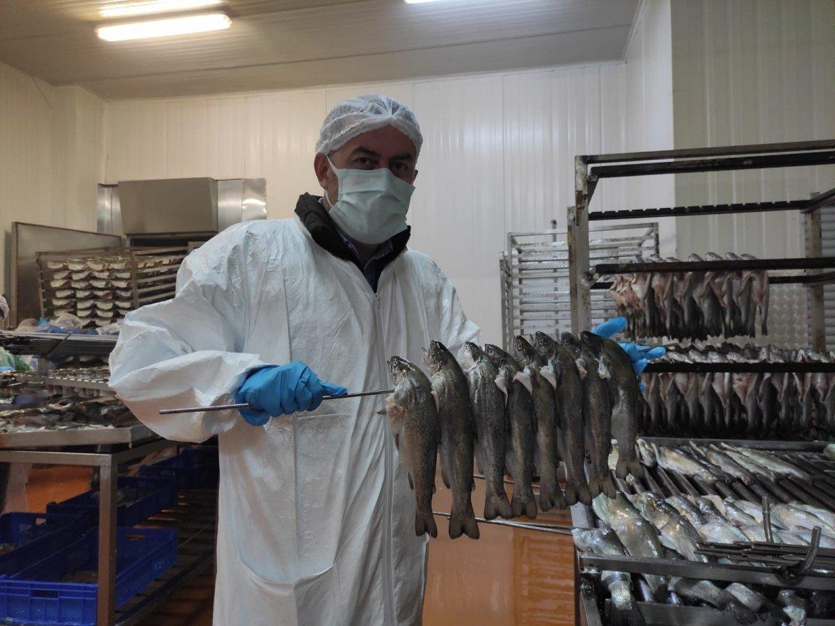 Tütsülenmiş alabalığa ilgi büyük