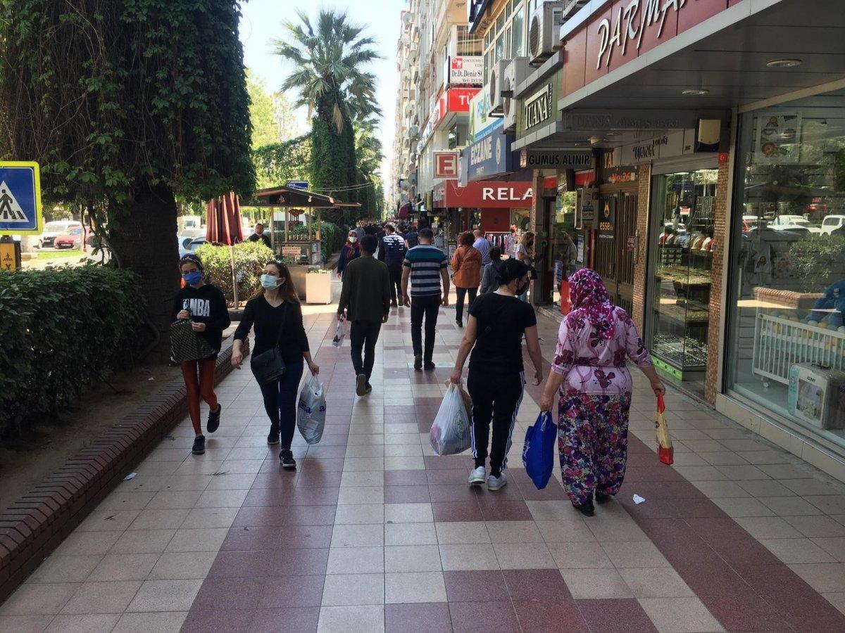 Aydınlılar güneşli havanın tadını çıkardı