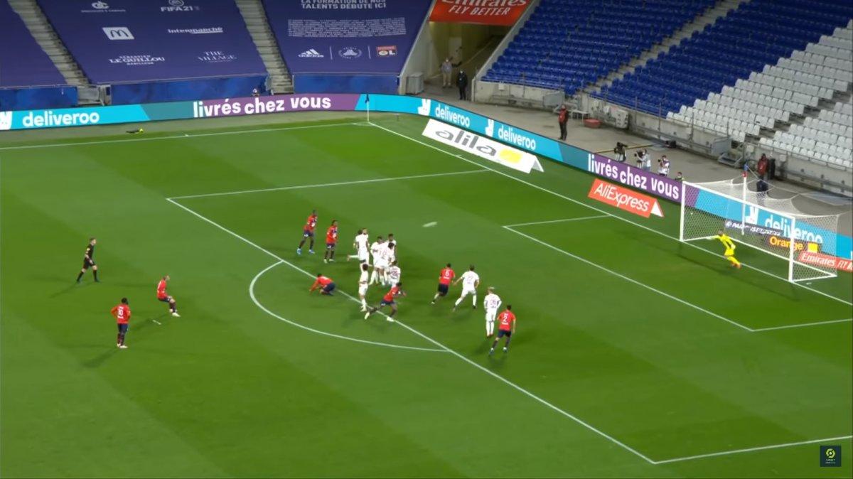 Burak Yılmaz'ın Lyon'a klas golü