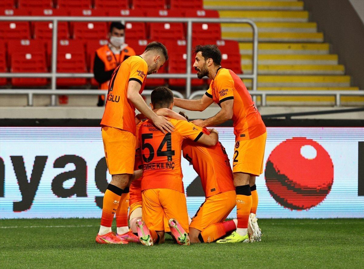 Süper Lig'de 3 büyüklerin kalan maçları