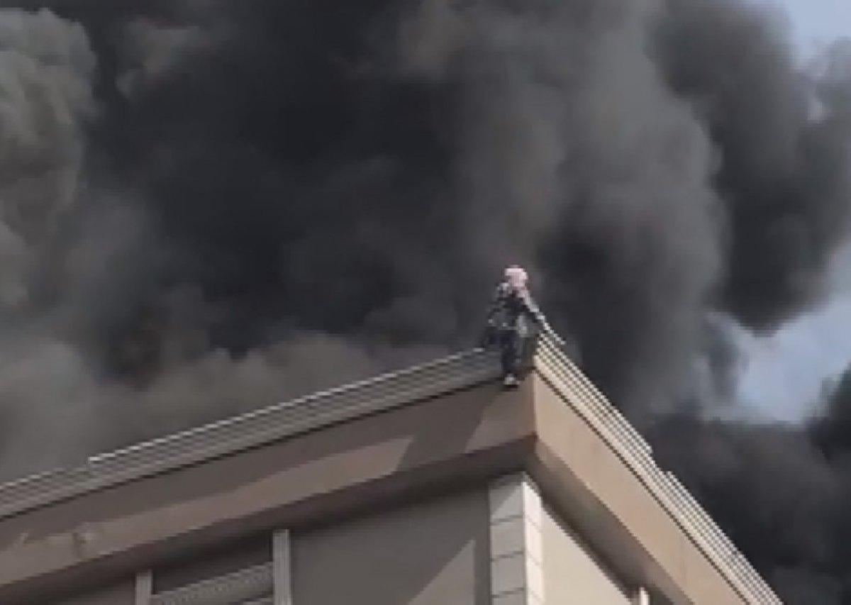 Bağcılar'da 6 katlı binada yangın çıktı