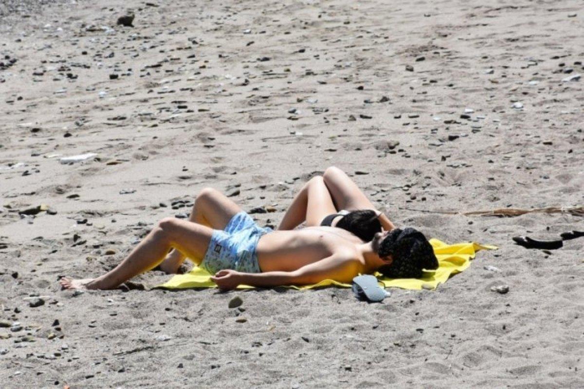 Marmaris'te vatandaşlar denizin keyfini çıkardı