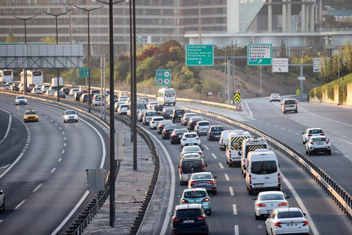 Tam kapanma öncesi İstanbul'dan Anadolu'ya kaçış başladı