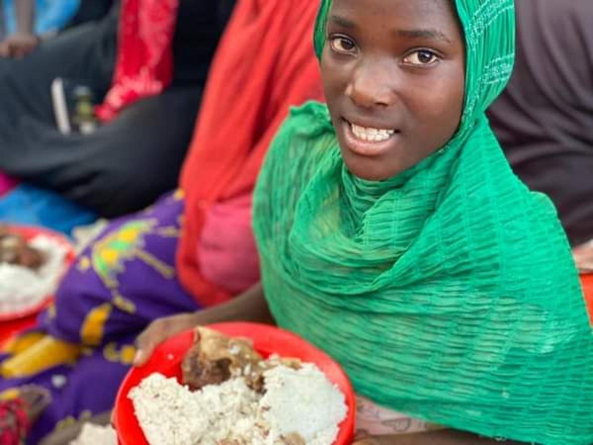 Amasya’da düğün yemeği yerine Afrika’da iftar verdiler