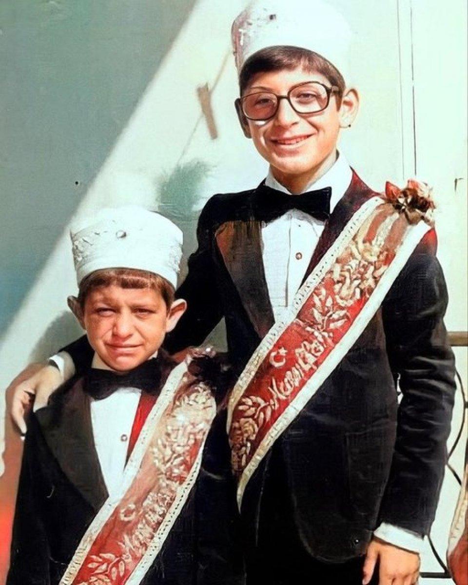 Cem Yılmaz'dan sünnet fotoğrafına yorum