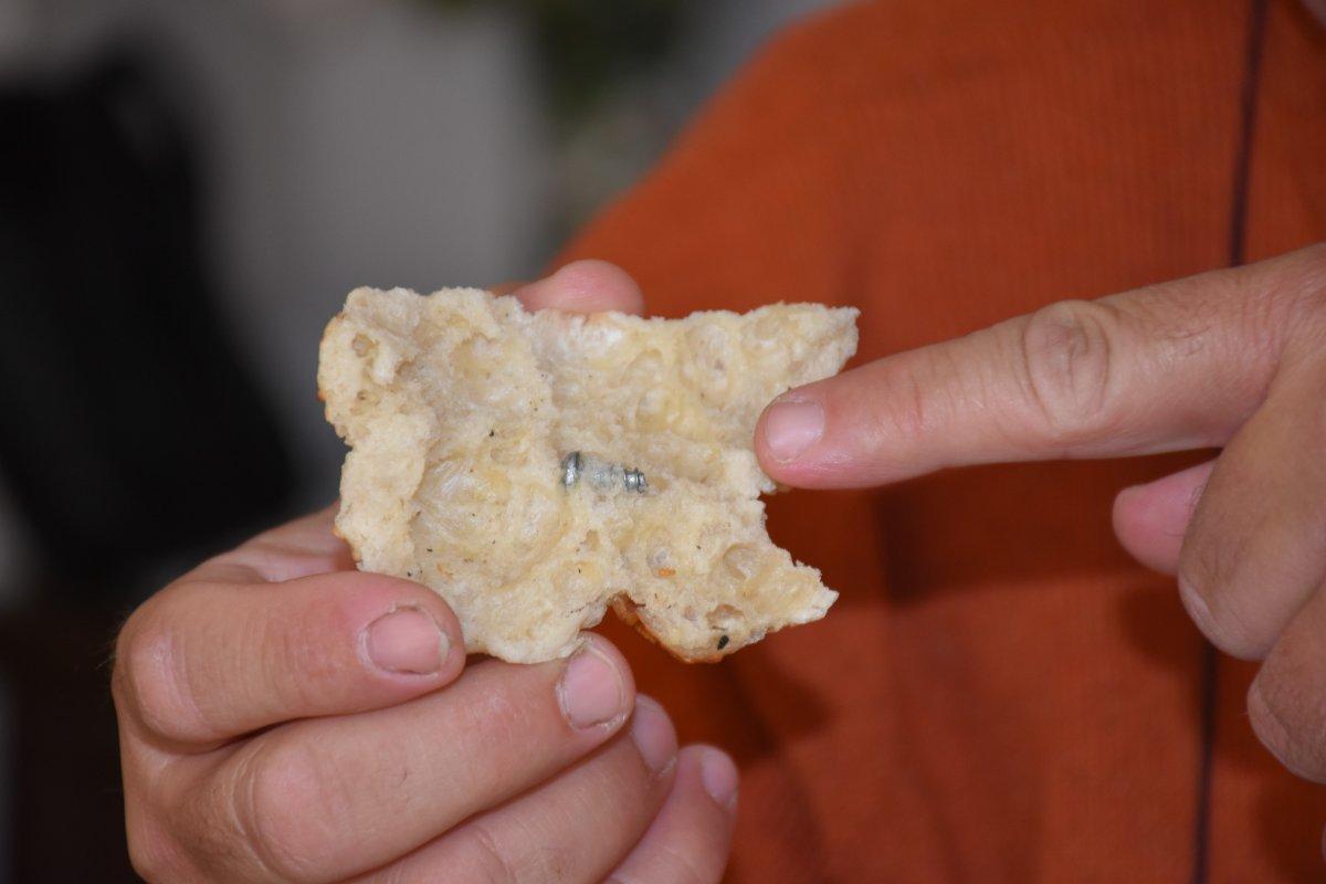 İzmir'de pideden çıkan vida şaşırttı