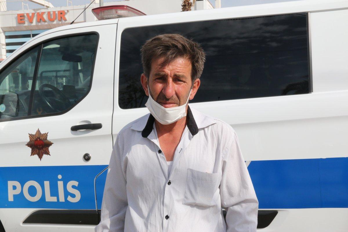 Antalya'da iki saat önce aldığı aracıyla kazaya karıştı