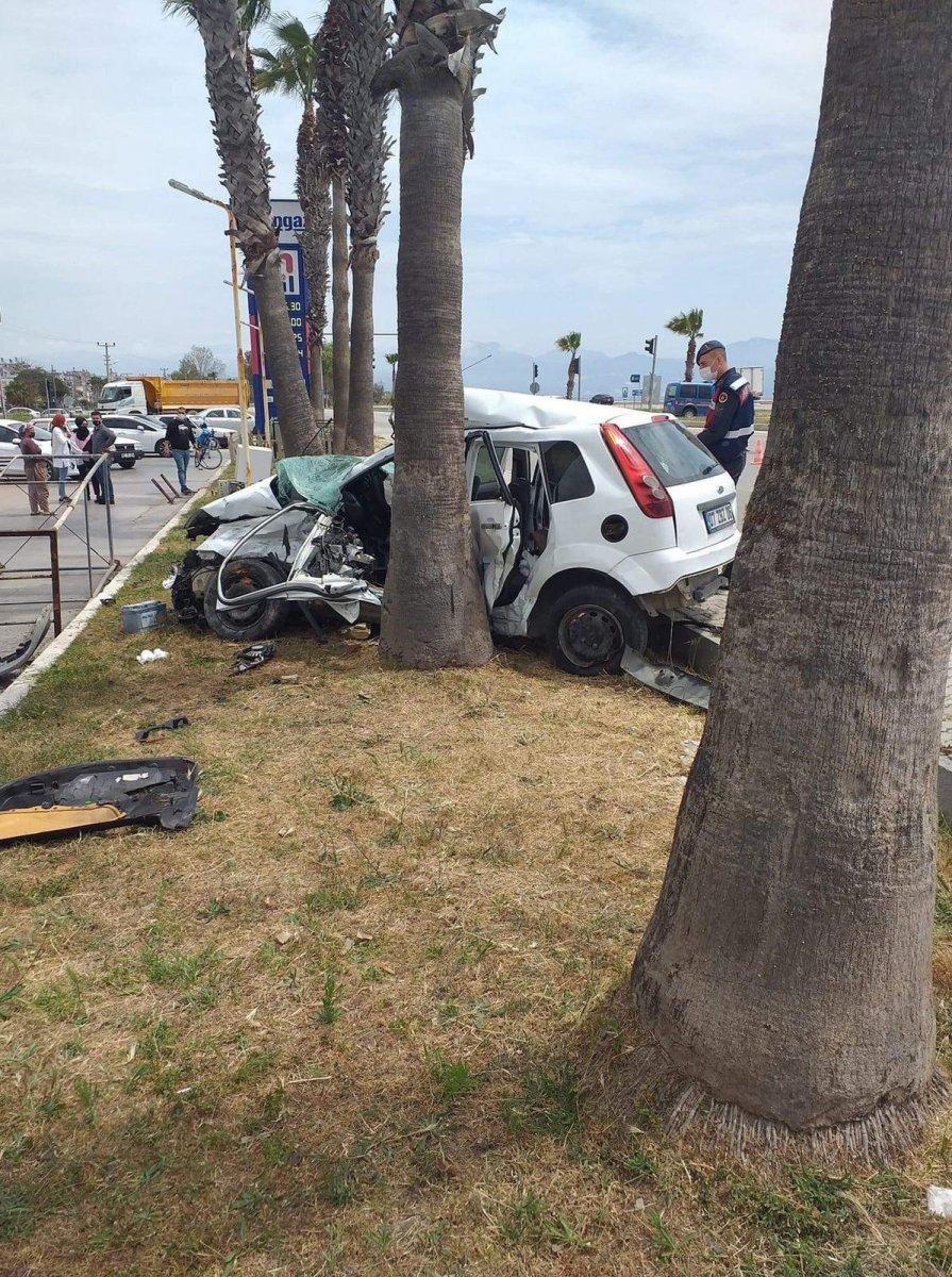 Antalya'da korkunç kaza: Oğlu için alışverişe giderken hayatını kaybetti