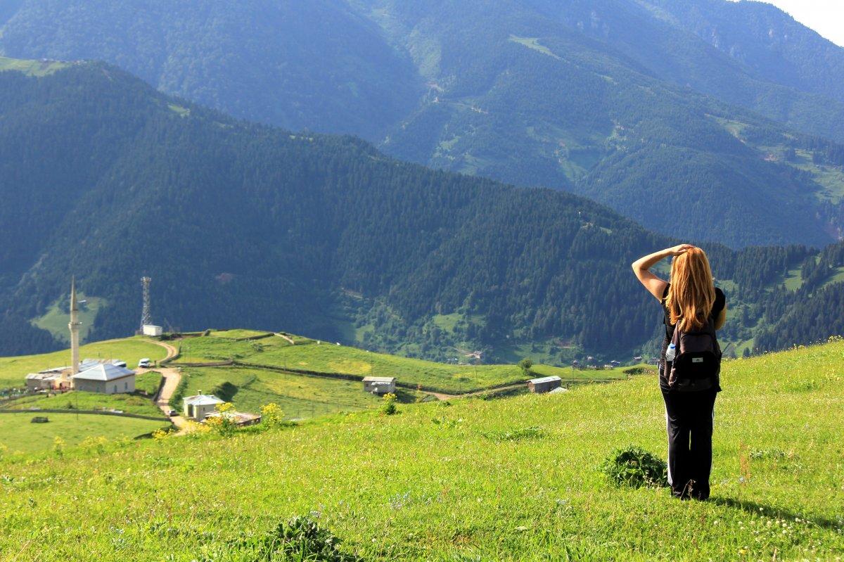 Rize’de koronavirüsün unutulduğu yayla
