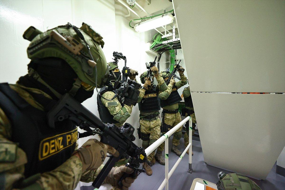 'Timsahlar' Mavi Vatan'daki zorlu görevlere böyle hazırlanıyor