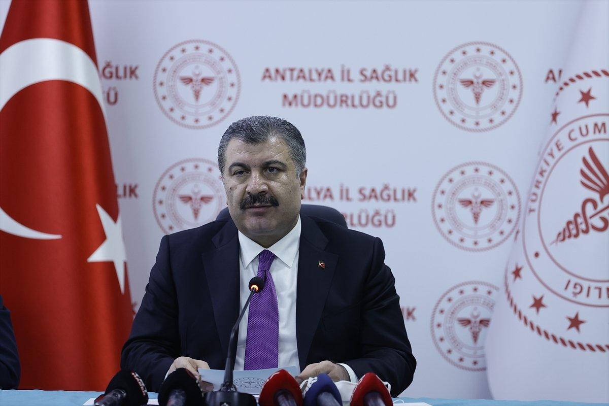 Fahrettin Koca'dan önemli açıklamalar