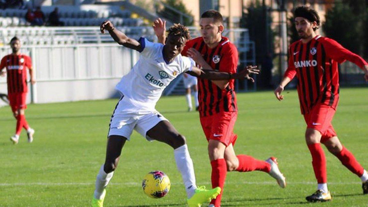 Ümit Karan: İbrahim'i 750 euro maaşla oynatıyoruz