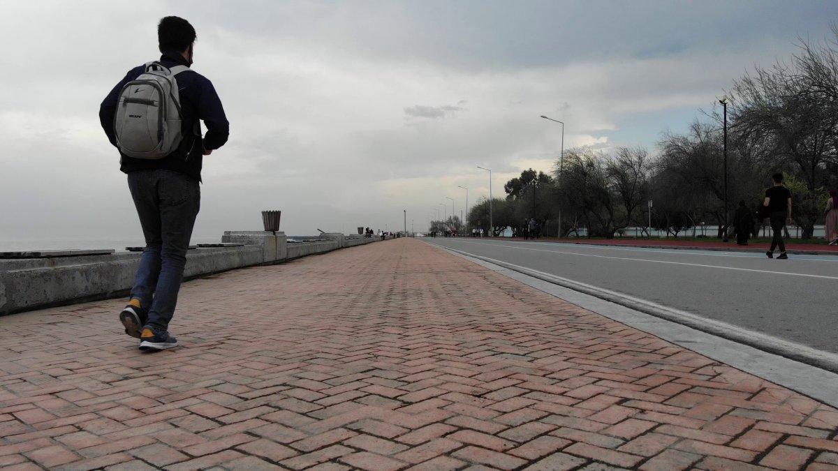 Samsun'da otobüse parası yetmeyince yürümeyi hobi edindi