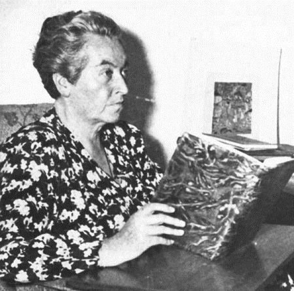 Dünyaca ünlü kadın yazarların kitap okuduğu anları