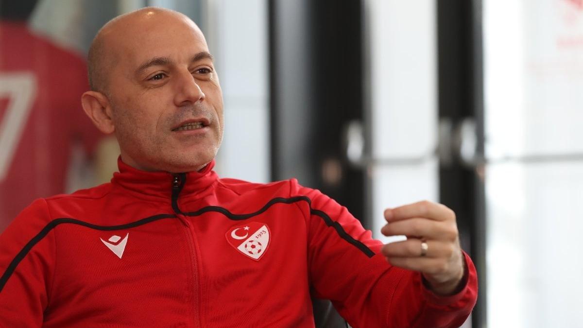 Cüneyt Çakır: VAR hala çok yeni bir uygulama