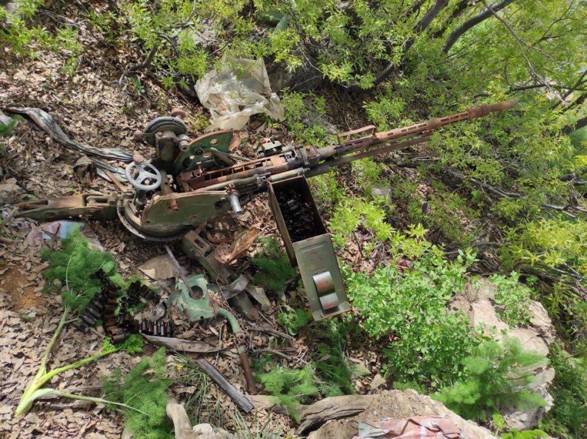 Pençe-Yıldırım bölgesinde 2 adet doçka uçaksavar ve mühimmatı ele geçirildi