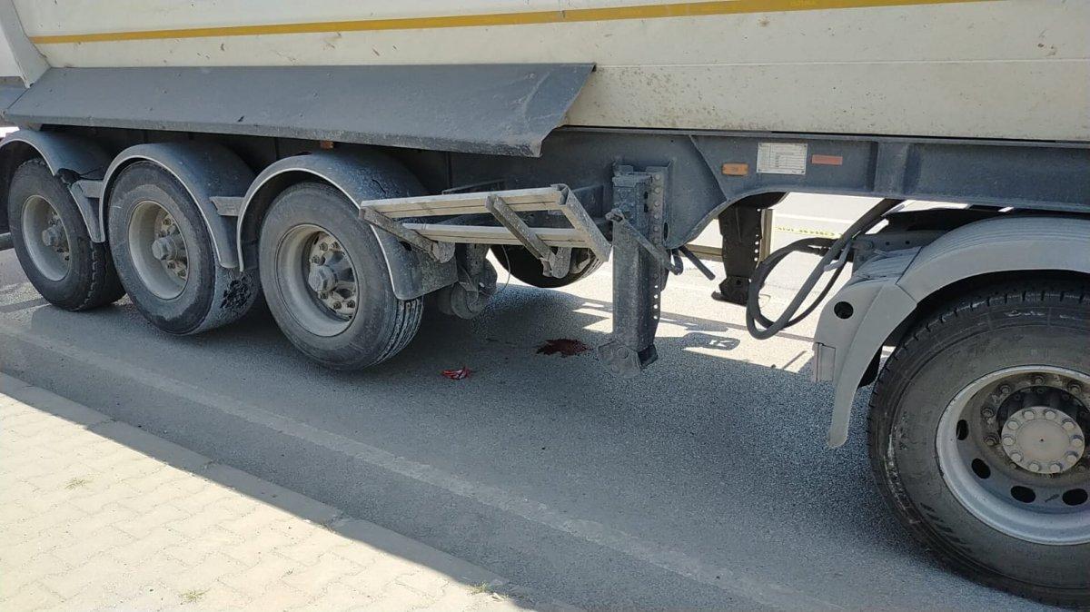 Samsun’da kaza yapan araç kaldırımda yürüyen çifte çarptı