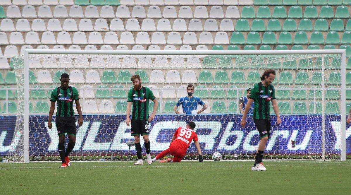 Rizespor'a yenilen Denizlispor küme düştü