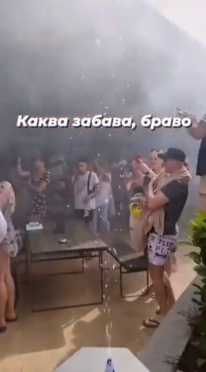 Antalya'da, otelde hıncahınç 'korona' partisi