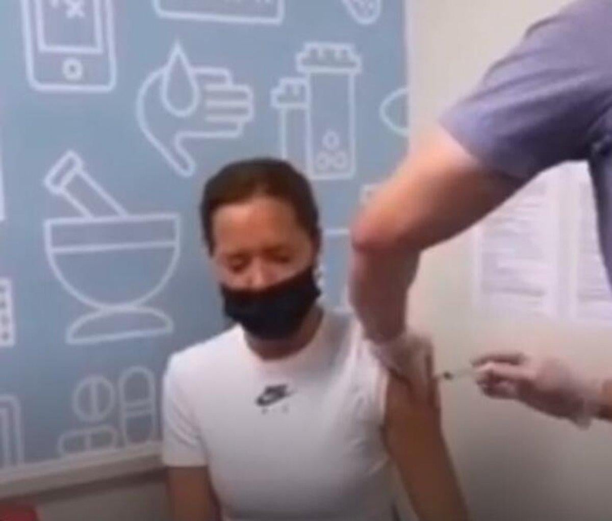 Ebru Şallı'dan aşı açıklaması