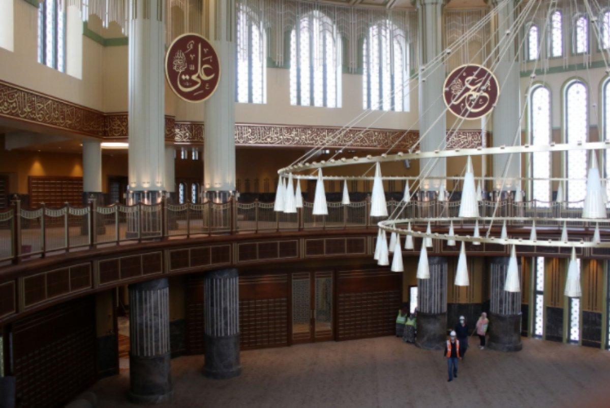 Taksim Camii'nde son rötuşlar