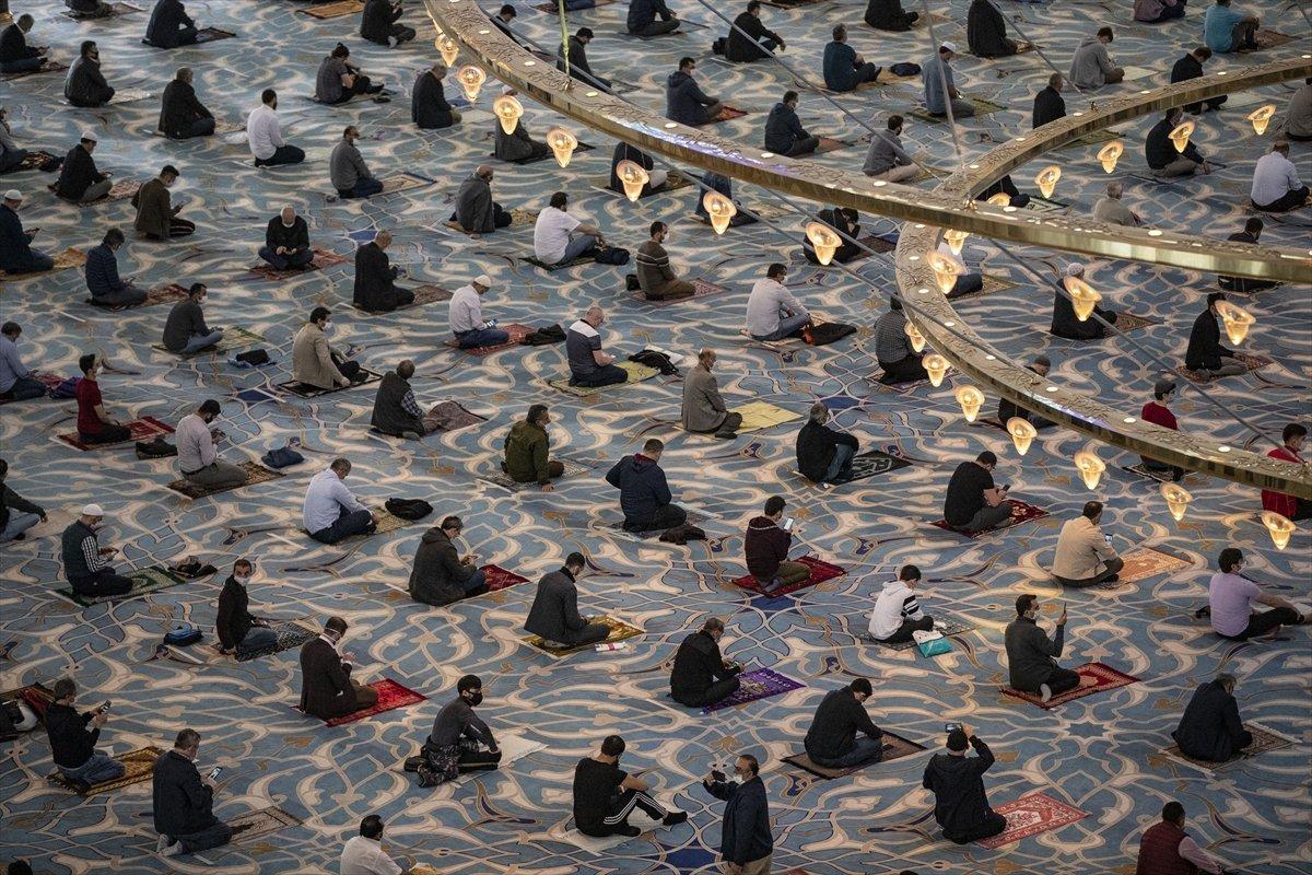 Büyük Çamlıca Camisi'nin ağırladığı ziyaretçi sayısı