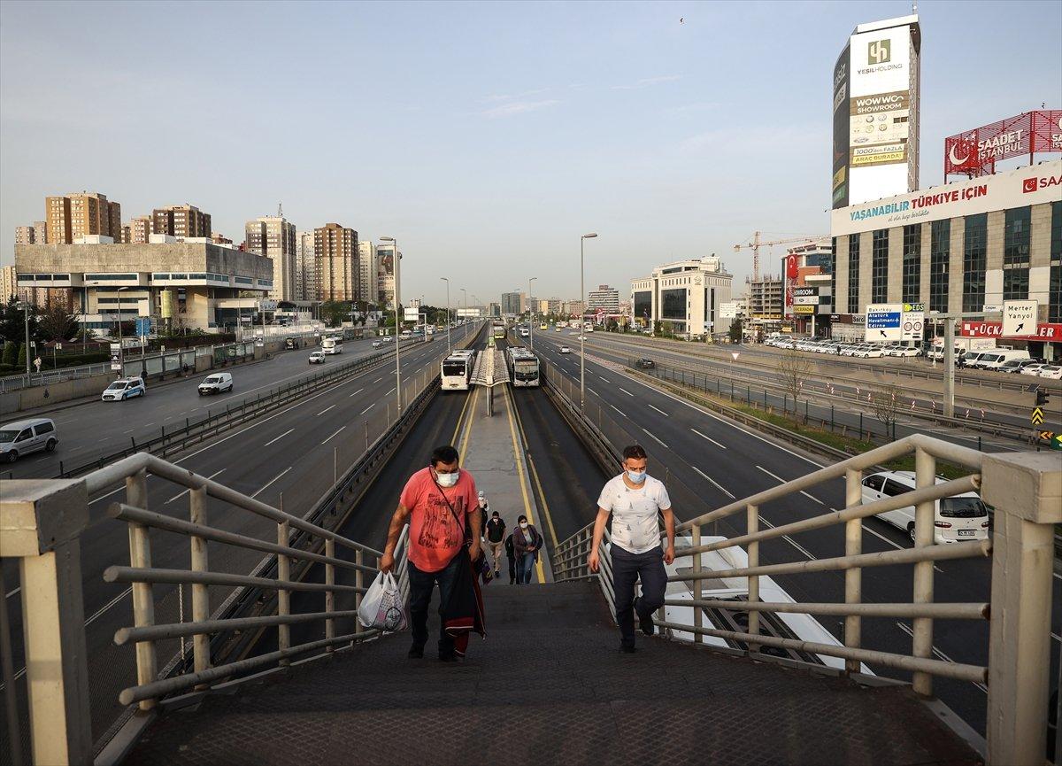 İstanbul'da haftanın ilk gününde yollar boş kaldı