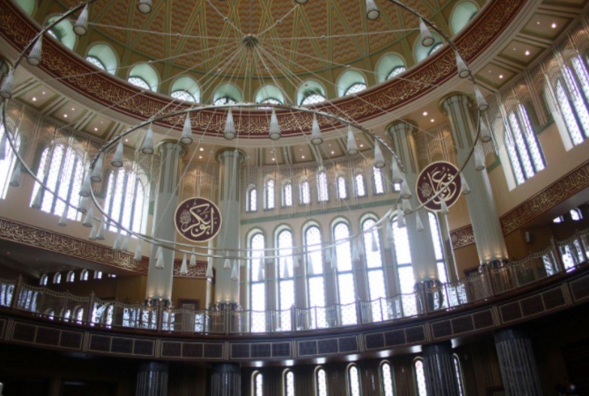 Taksim Camii'nde son rötuşlar