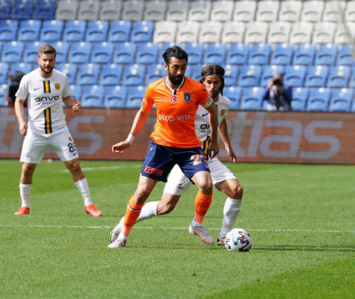 Başakşehir evinde Ankaragücü'nü mağlup etti.