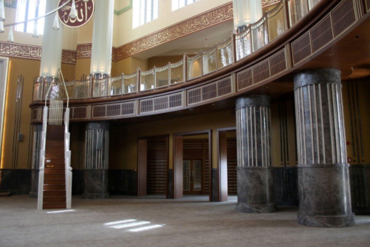 Taksim Camii'nde son rötuşlar