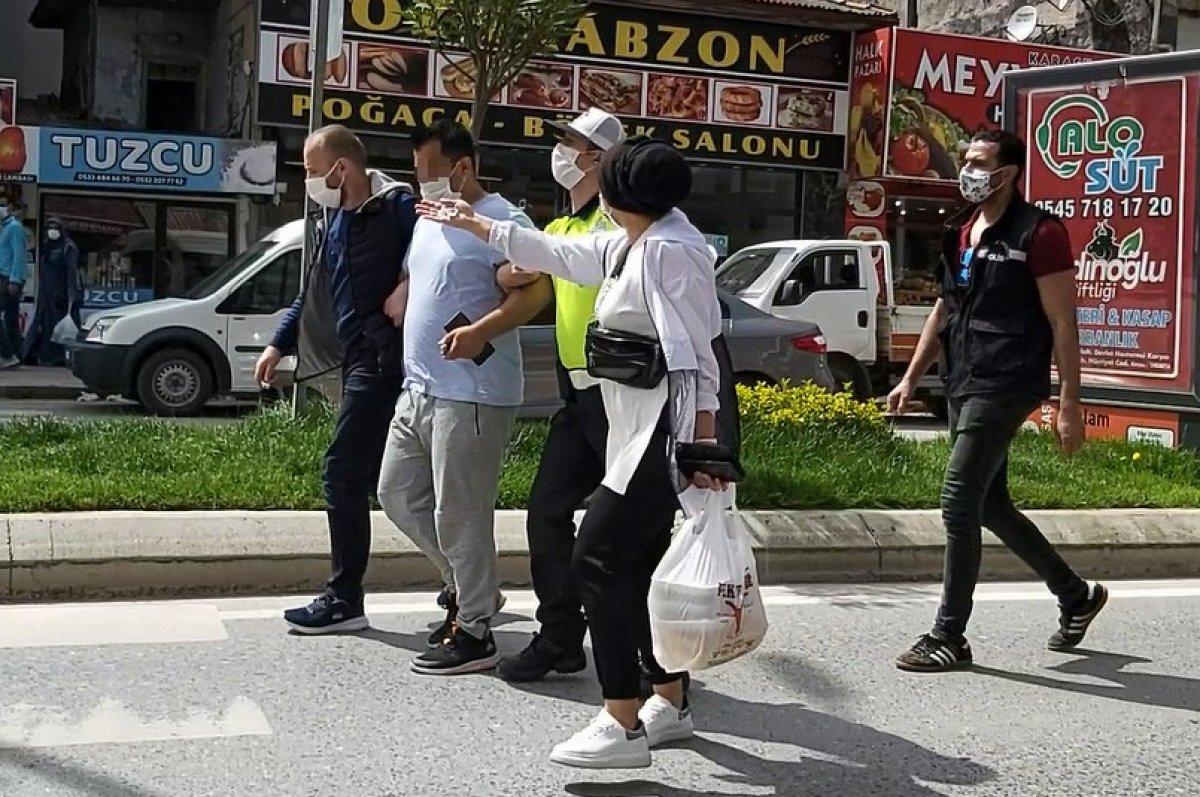 Sakarya'da ceza yiyen karı-koca polise bağırarak, bela okudu