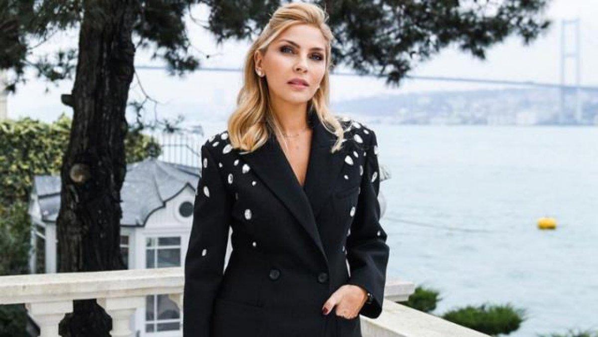 Hacı Sabancı ile Nazlı Kayı tatilde