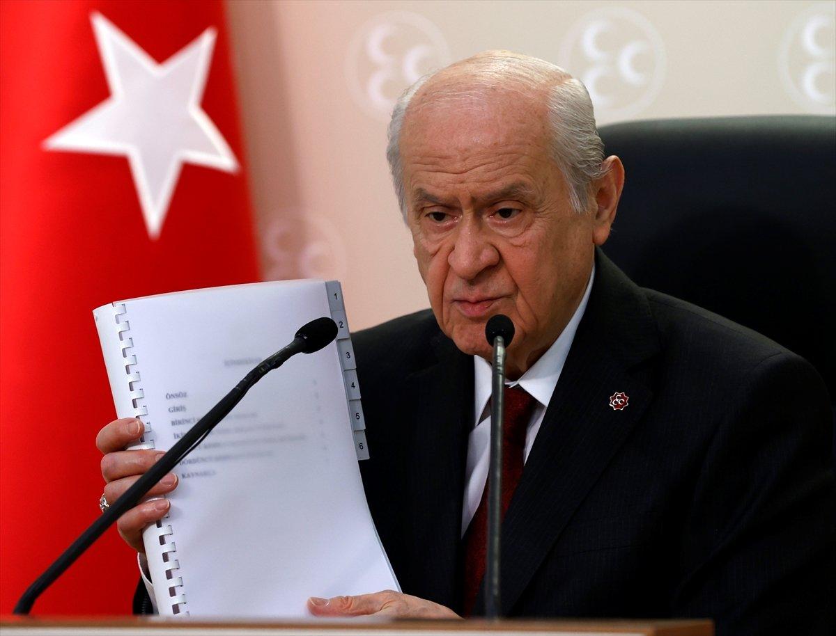 Devlet Bahçeli: Yeni bir anayasa hazırlamak milli vecibedir