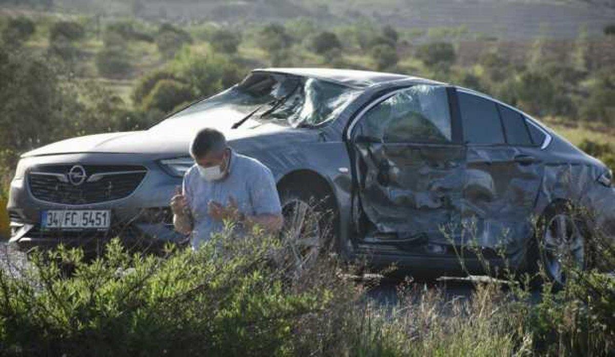 Aydın'da kazadan sağ kurtuldu, şükür namazı kıldı