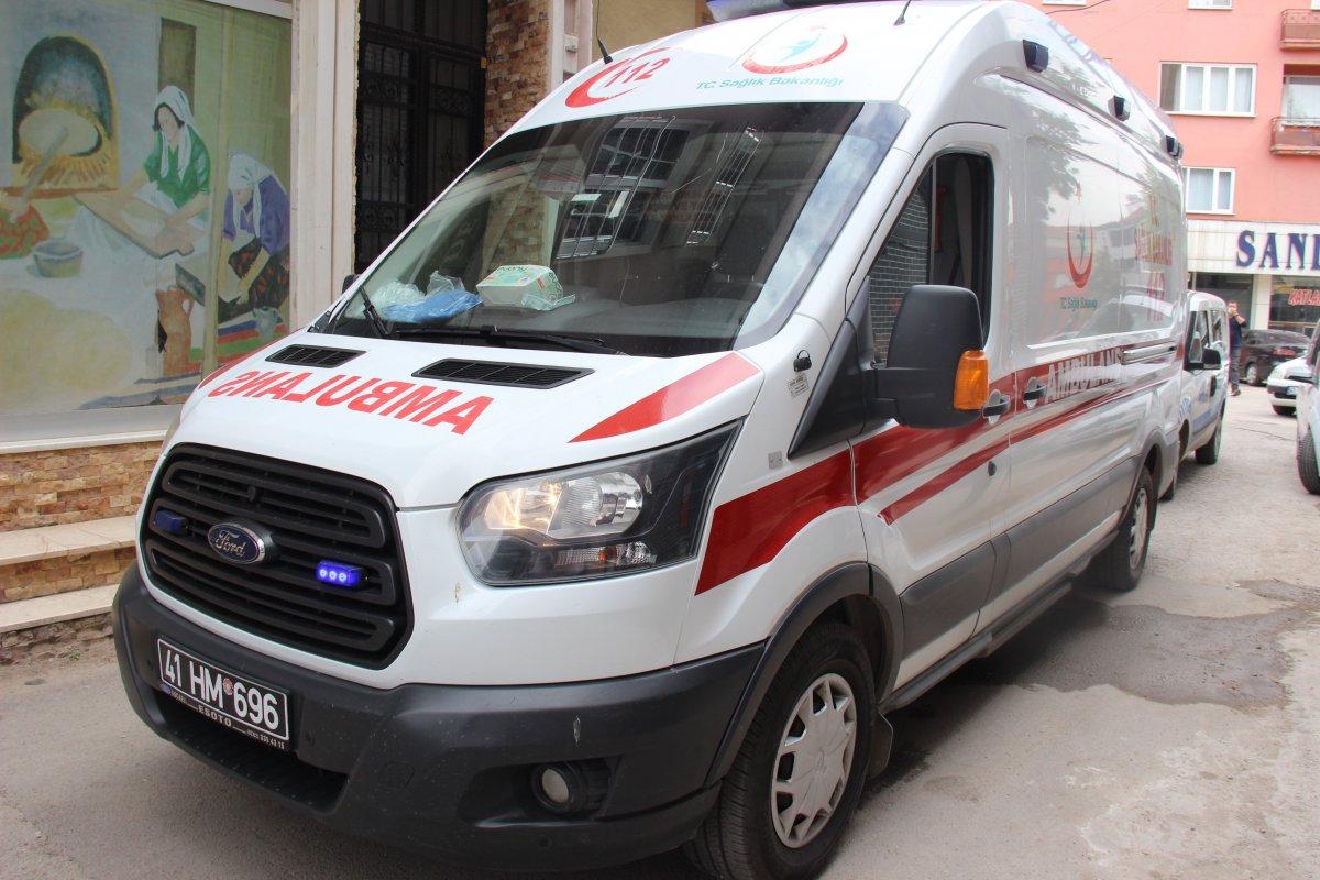 Kocaeli’de iş merkezi içinde silahlı kavga