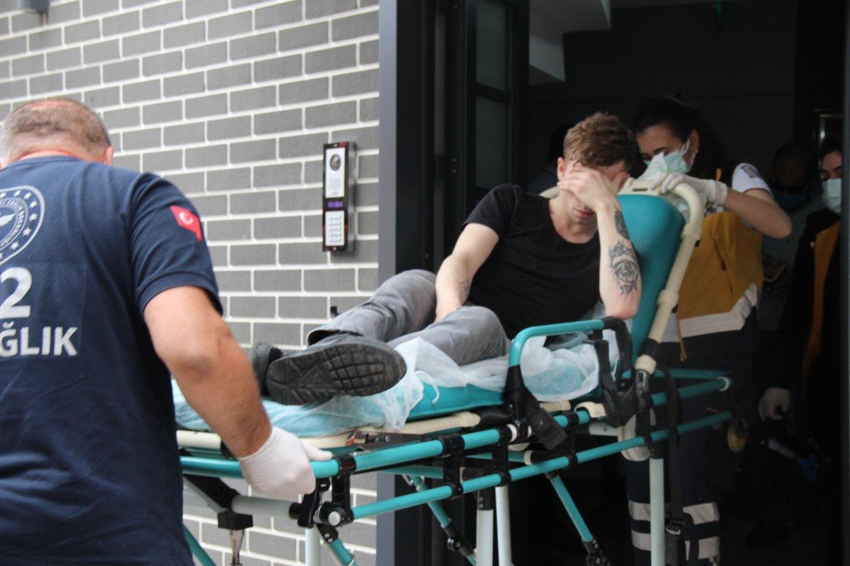 Kocaeli’de iş merkezi içinde silahlı kavga