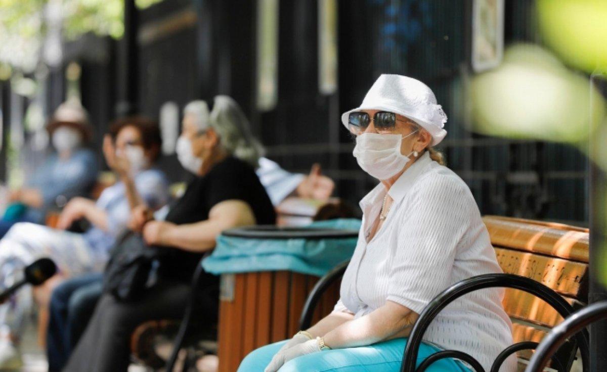 Tam kapanmada 65 yaş üstü dışarı çıkabilir mi? 65 yaş sokağa çıkma izni