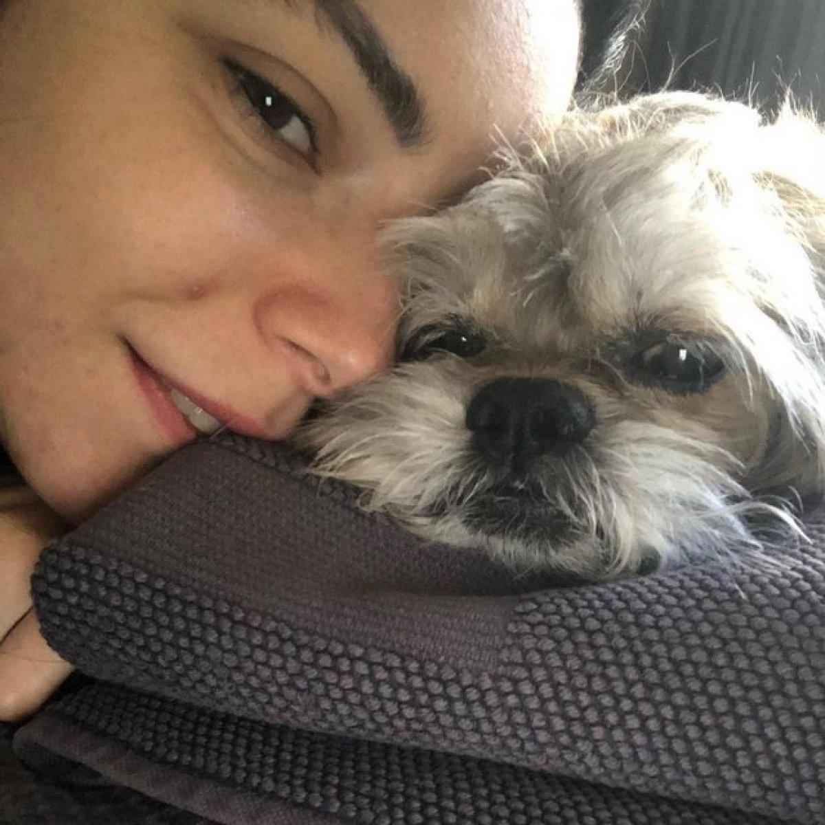 Merve Boluğur ölmüş köpeğine seslendi