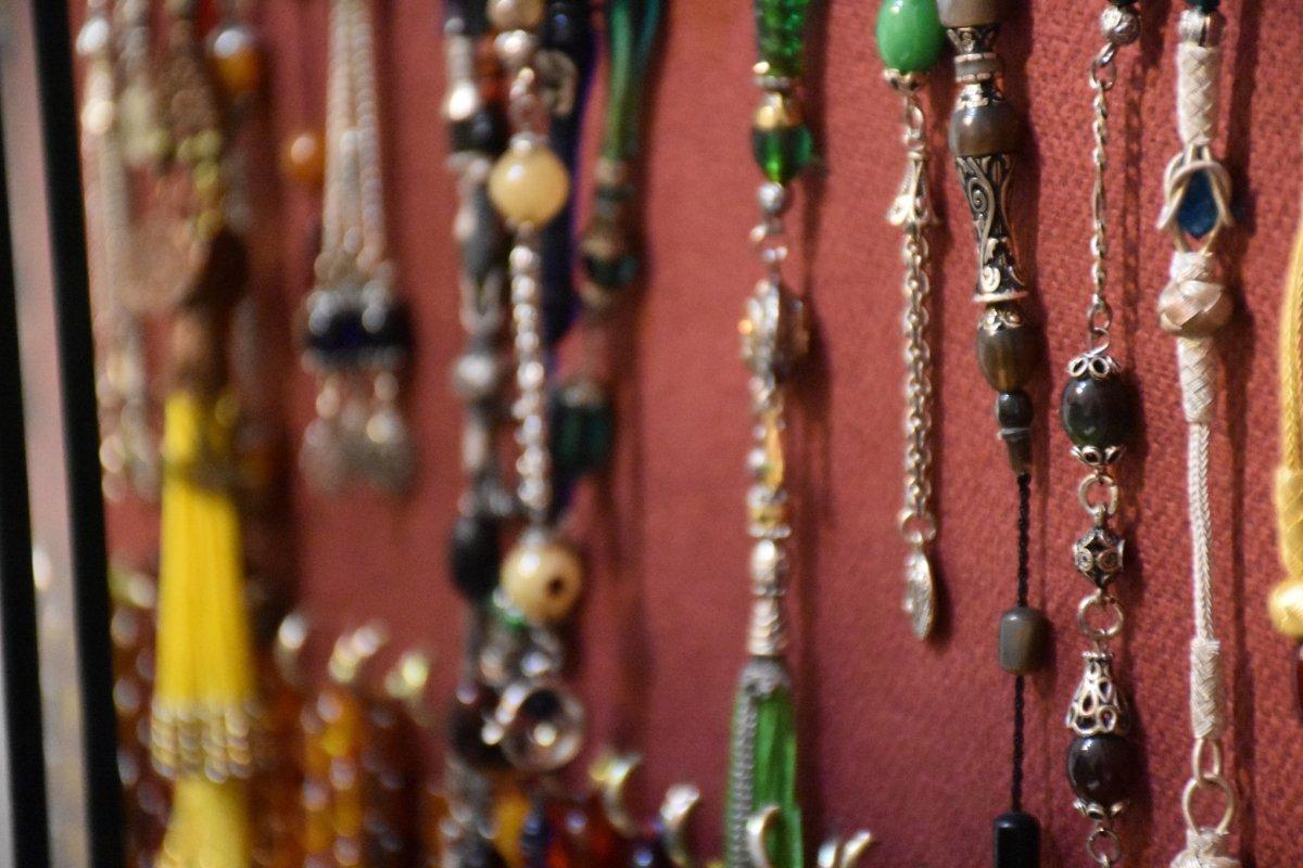 Malatya'da hobi olarak tespih biriktirdi: Değeri 900 bin TL'ye ulaştı