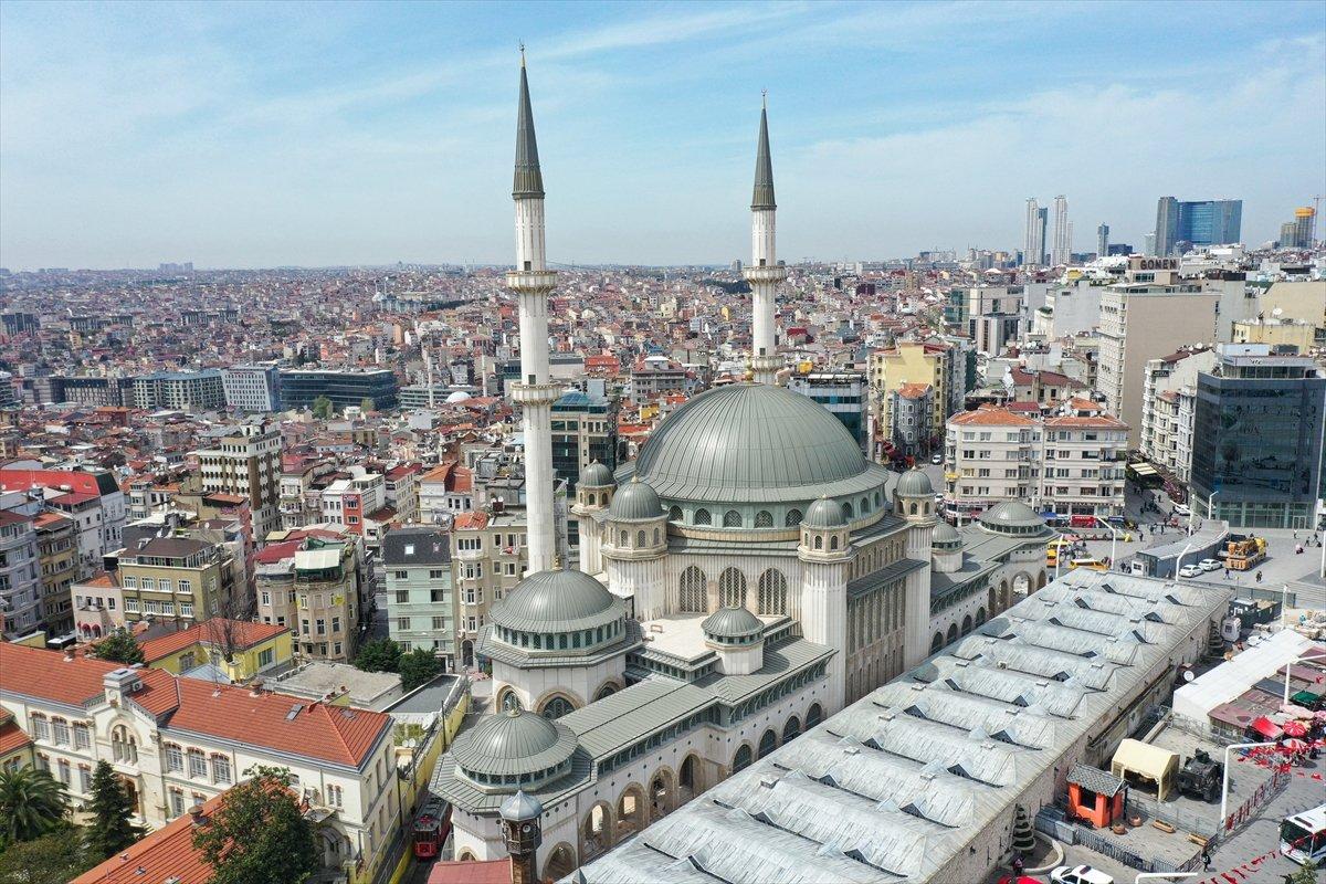 Taksim Camii açılış için gün sayıyor