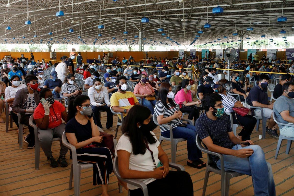 Hindistan, koronavirüs ölümlerinde günlük rekor artış kaydetti