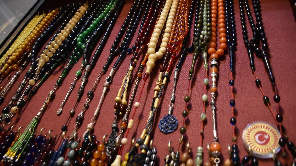 Malatya'da hobi olarak tespih biriktirdi: Değeri 900 bin TL'ye ulaştı