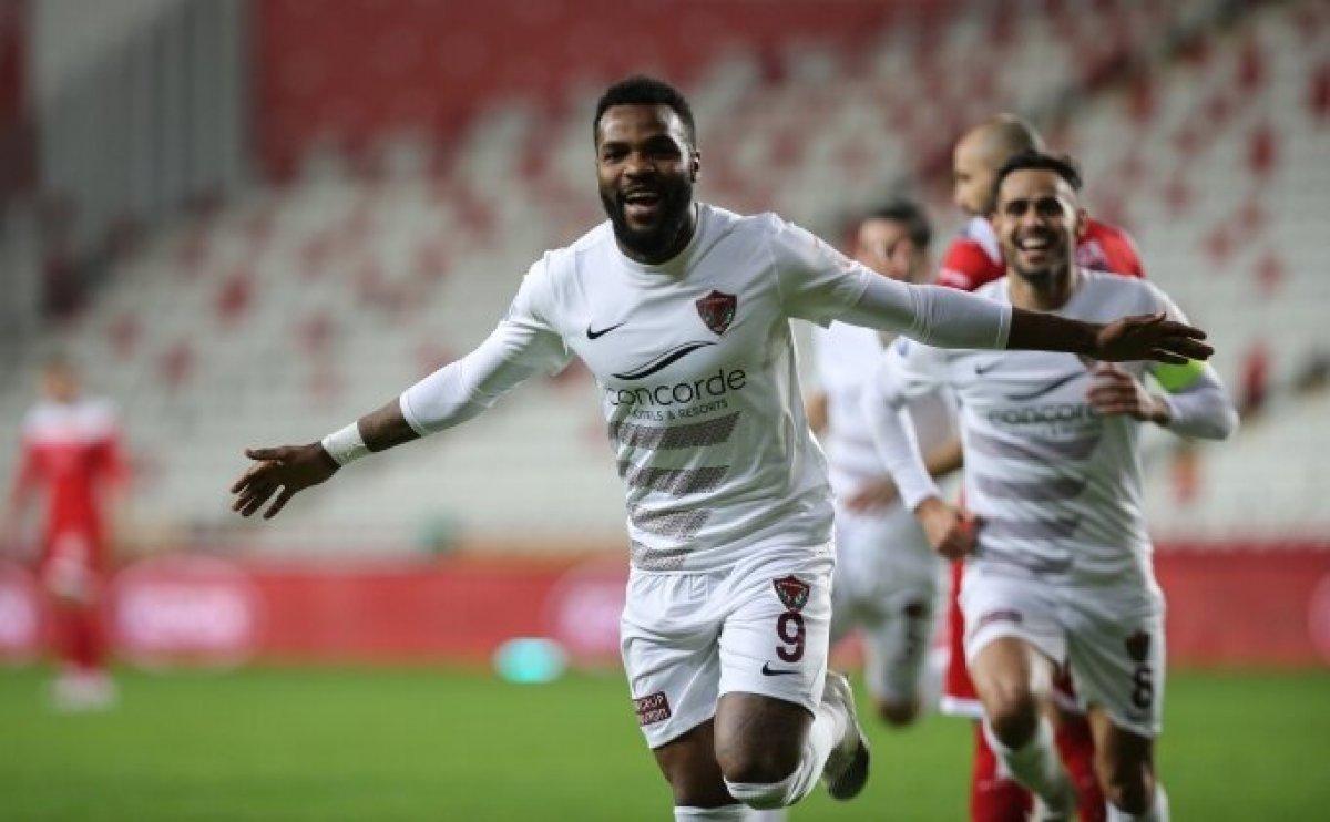 Rahmi Vardı: 10 milyonu veren Boupendza’yı transfer edebilir