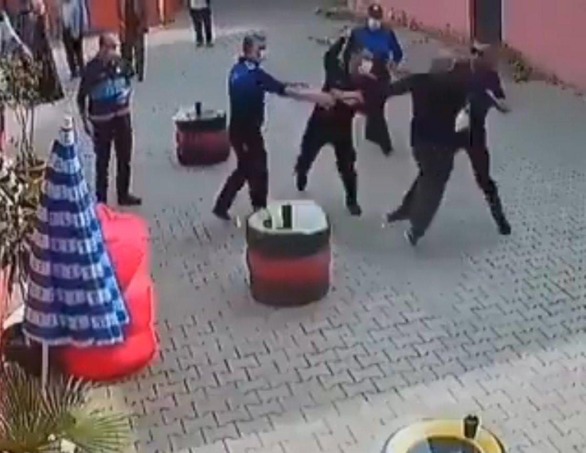 Hatay'da esnaf ve zabıta arasında kavga çıktı