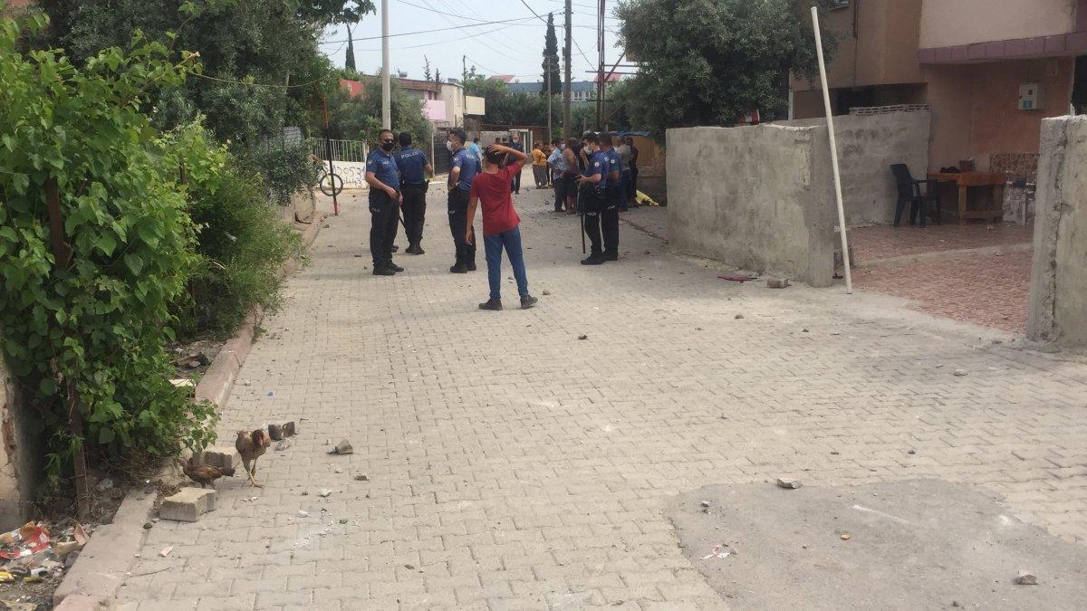 Adana’da ‘Cono’ aşiretinin taşlı sopalı sokak kavgası